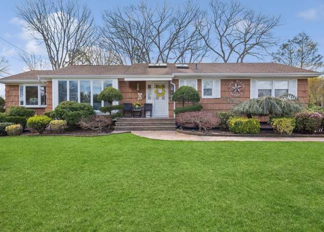Property at 16 Prince Charming Rd, Nesconset, NY 11767, 3 beds, 2 baths