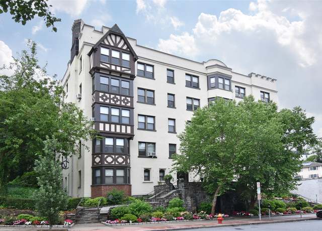 Property at 56 Pondfield West Rd Unit 1A, Bronxville, NY 10708, 2 beds, 1 bath