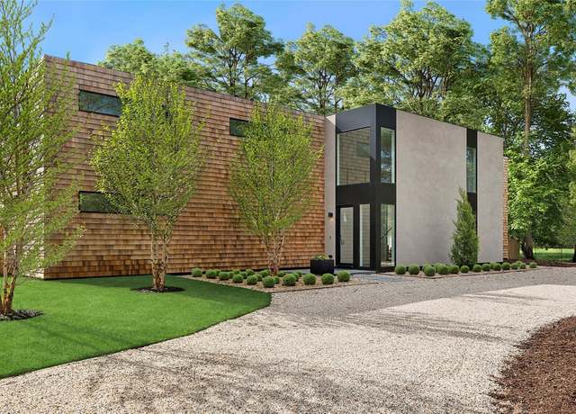 Property at 30 School St, East Hampton, NY 11937, 5 beds, 5.5 baths