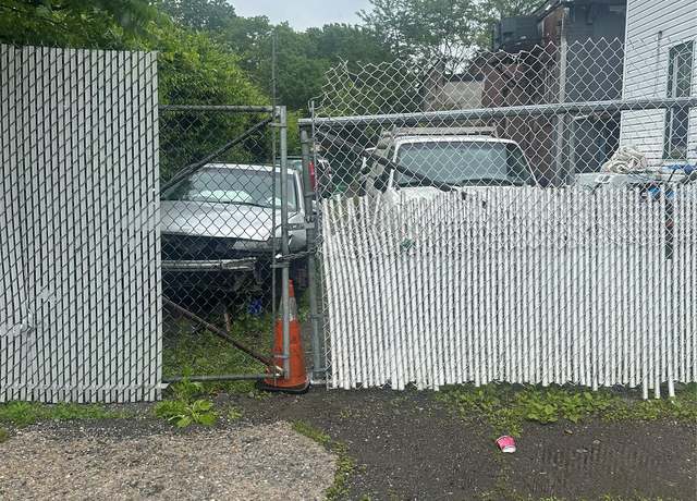 Property at 2 Barker St, Staten Island, NY 10306