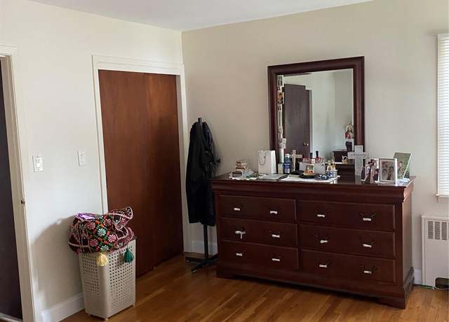 Property at 81-46 266 St, Glen Oaks, NY 11004, 3 beds, 1.5 baths