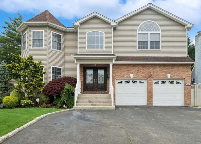 Property at 287 Atlantic Ave, Massapequa Park, NY 11762, 4 beds, 2.5 baths