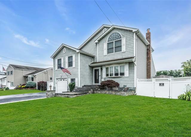 Property at 484 N Atlanta Ave, Massapequa, NY 11758, 4 beds, 3 baths