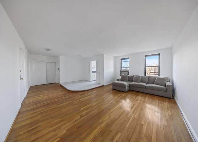 Property at 84-01 Main St #623, Briarwood, NY 11435, 1 bed, 1 bath