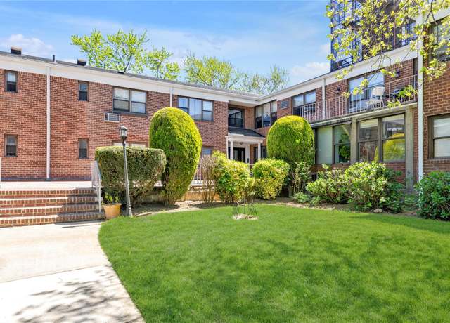 Property at 1203 E Broadway Unit G11, Hewlett, NY 11557, 2 beds, 2 baths