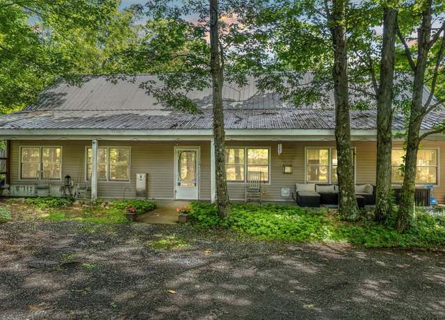 Property at 436 Roosa Gap Rd, Bloomingburg, NY 12721, 4 beds, 3 baths