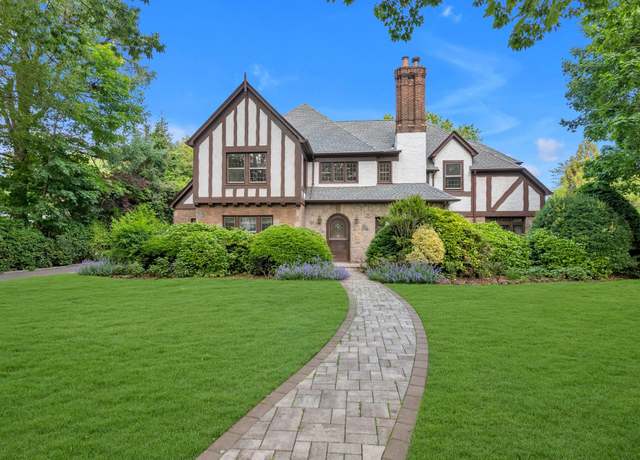 Property at 77 Hampton Rd, Garden City, NY 11530, 6 beds, 4.5 baths