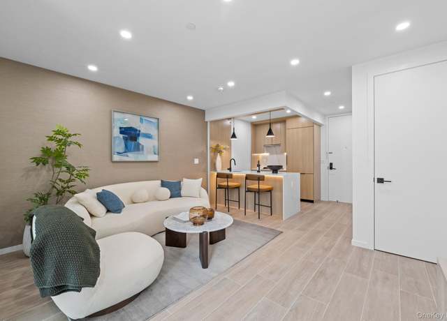 Property at 366 Harman St Unit 2R, Brooklyn, NY 11237, 2 beds, 2 baths