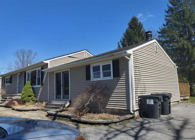 Property at 34 Alfred Pl, Walden, NY 12586, 3 beds, 1.5 baths