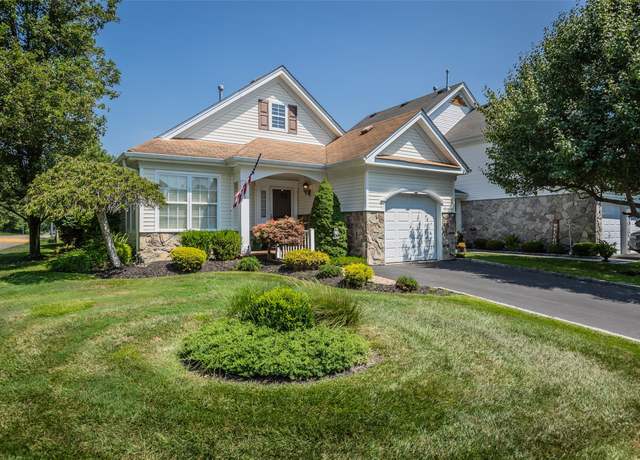 Property at 1 Kate Cir, Middle Island, NY 11953, 2 beds, 2 baths