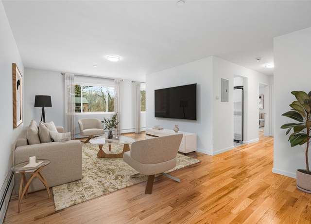 Property at 3 Woods End Cir Unit A, Peekskill, NY 10566, 2 beds, 1 bath