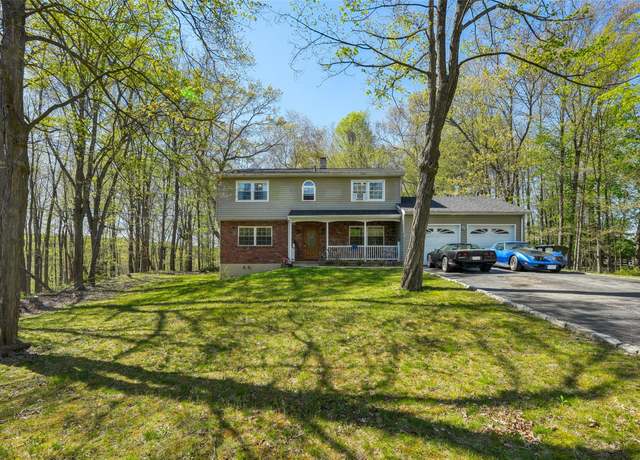 Property at 78 Pickerel Rd, Monroe, NY 10950, 4 beds, 2.5 baths