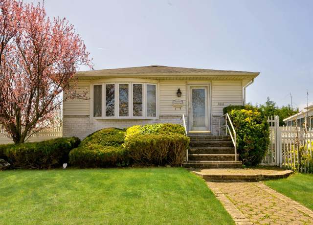 Property at 3818 Harbor Blvd, Seaford, NY 11783, 2 beds, 2 baths