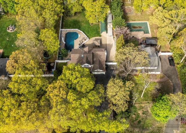 Property at 144 Kings Park Rd, Commack, NY 11725, 4 beds, 2.5 baths