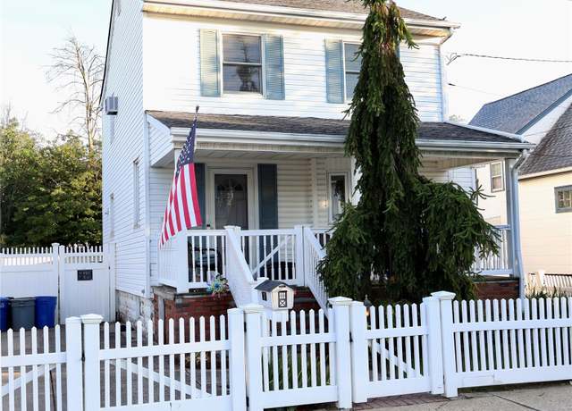 Property at 24 Pine St, Oceanside, NY 11572, 3 beds, 1.5 baths