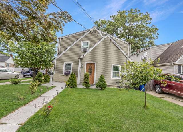 Property at 90 Charles St, Lynbrook, NY 11563, 5 beds, 2 baths