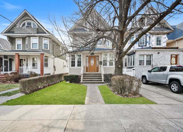 Property at 8534 108th St, Richmond Hill, NY 11418, 5 beds, 2.5 baths