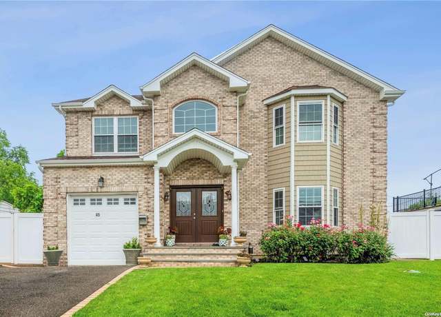 Property at 45 Meeting Ln, Hicksville, NY 11801, 5 beds, 4 baths