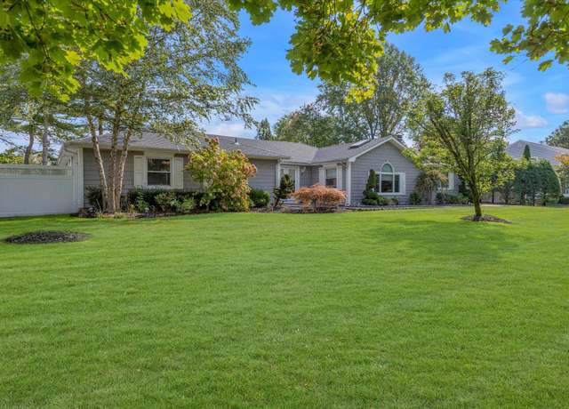 Property at 5 Crawford Dr, Dix Hills, NY 11746, 4 beds, 2 baths