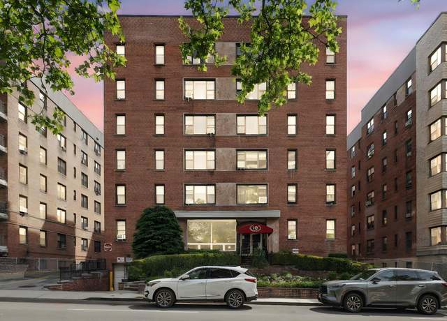 Property at 10 North Broadway Unit 3H, White Plains, NY 10601, 1 bed, 1 bath