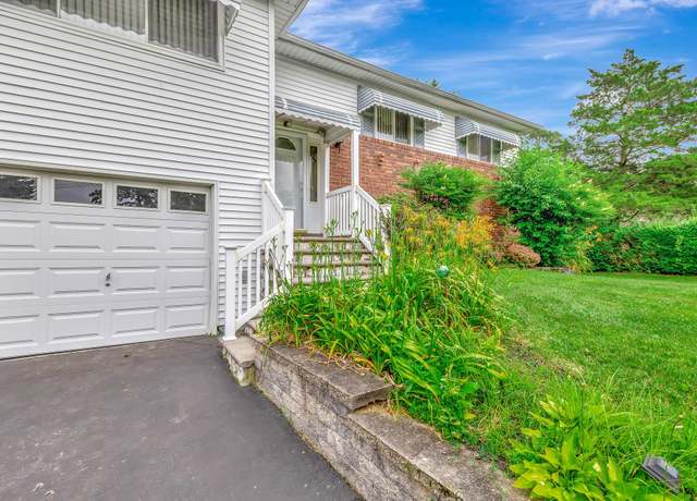 Property at 399 Hubbs Ave, Hauppauge, NY 11788, 6 beds, 2 baths