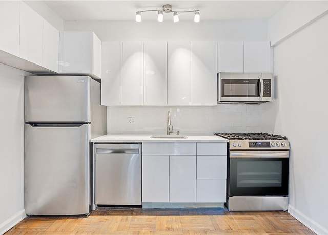 Property at 220 Pelham Rd Unit 1L, New Rochelle, NY 10805, 1 bed, 1 bath