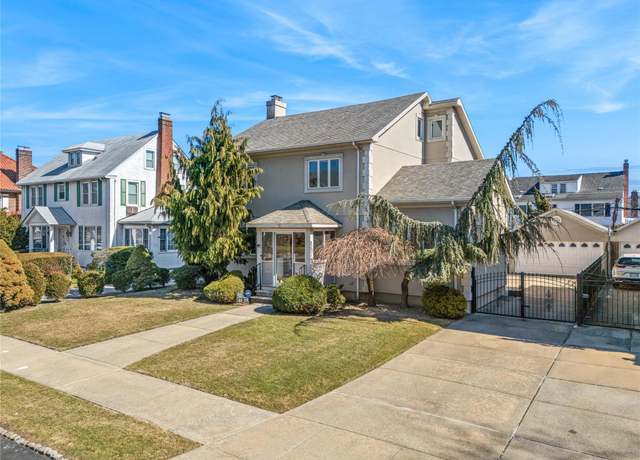 Property at 3323 158th St, Flushing, NY 11358, 4 beds, 4 baths