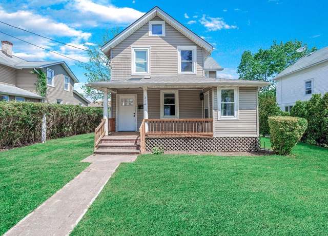 Property at 211 Belmont Ave, Westbury, NY 11590, 3 beds, 3 baths