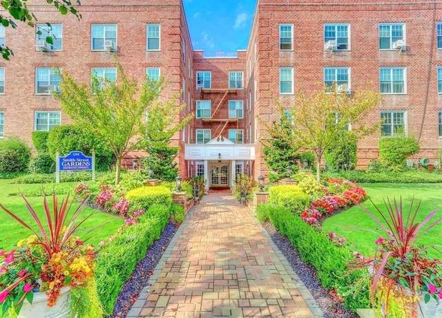Property at 194 Smith Unit 1P, Freeport, NY 11520, 1 bed, 1 bath