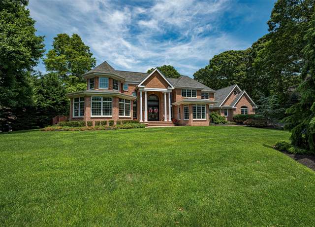 Property at 14 Eagle Lndg, Mount Sinai, NY 11766, 4 beds, 4 baths
