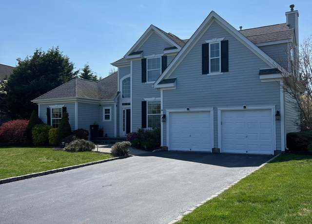 Property at 85 Windflower Ln, Riverhead, NY 11901, 4 beds, 3.5 baths