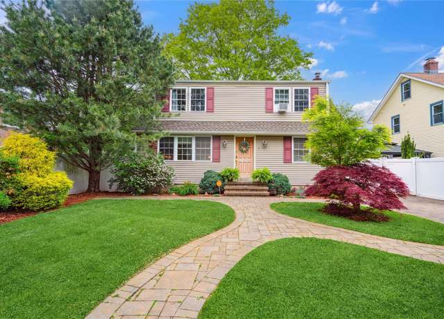 Property at 7 Grange St, Huntington, NY 11743, 5 beds, 2 baths