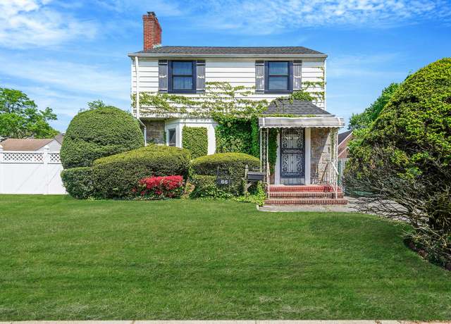 Property at 66 Elmwood Ave, Hempstead, NY 11550, 3 beds, 2 baths