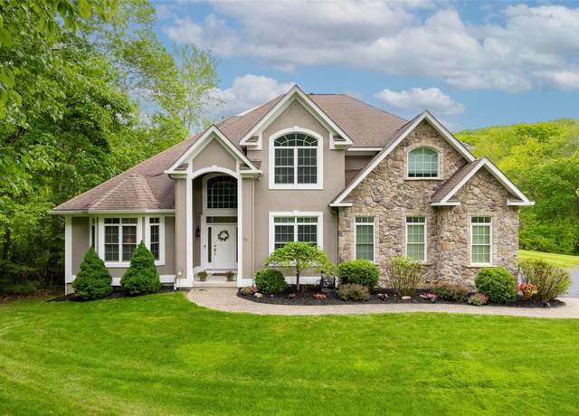Property at 66 Carol Ln, Poughquag, NY 12570, 3 beds, 3.5 baths