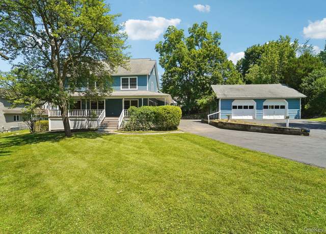 Property at 159 Martin Pl, Pearl River, NY 10965, 4 beds, 3.5 baths