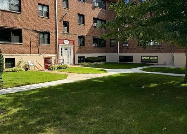 Property at 91 Tulip Ave Unit B-2, Floral Park, NY 11001, 1 bath