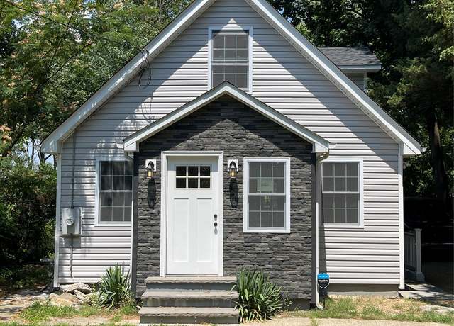 Property at 255 Ocean Ave, Brentwood, NY 11717, 3 beds, 3.5 baths