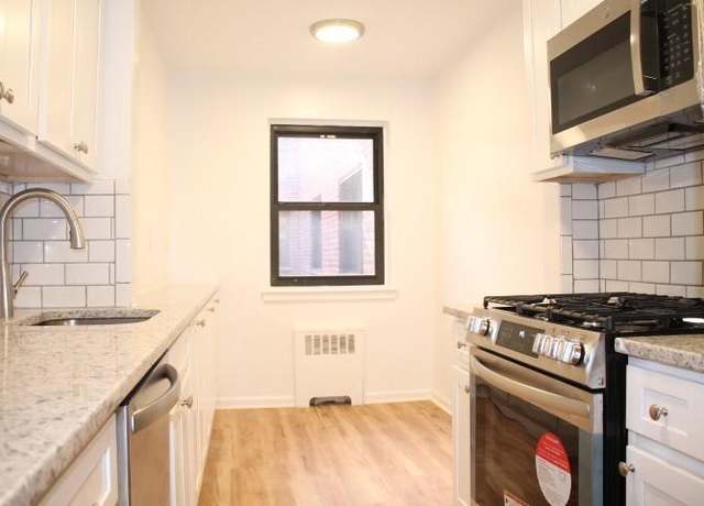 Property at 51 White Oak St Unit 2D, New Rochelle, NY 10801, 2 beds, 1 bath
