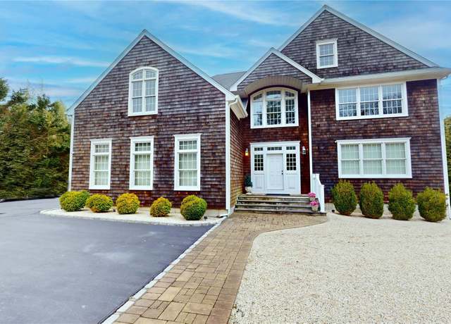 Property at 69 Old Depot Rd, Quogue, NY 11959, 4 beds, 4.5 baths