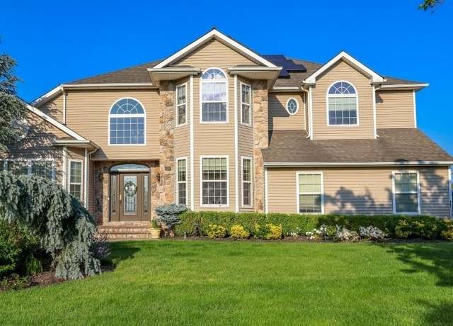 Property at 16 Island Trl, Mount Sinai, NY 11766, 5 beds, 3.5 baths