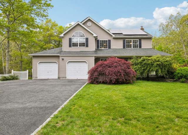 Property at 3 Wilderness Ct, Manorville, NY 11949, 3 beds, 3 baths