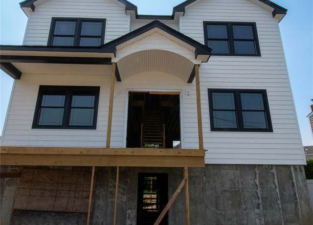 Property at 3004 Harbor St, Baldwin Harbor, NY 11510, 4 beds, 3 baths