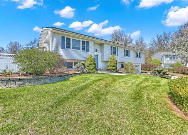 Property at 3 Yarmouth Ct, Washingtonville, NY 10992, 4 beds, 2 baths