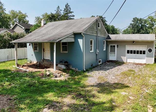 Property at 50 Tamarack St, East Northport, NY 11731, 2 beds, 1 bath