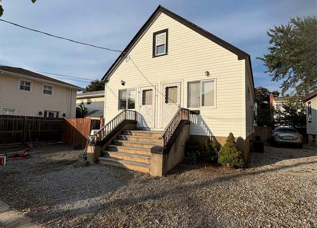 Property at 3 4th St, Bayville, NY 11709, 2 beds, 2 baths