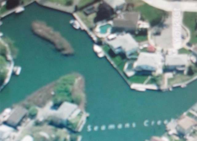 Property at Island Pl, Seaford, NY 11783