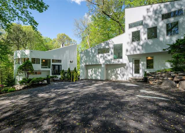 Property at 31 Winterbottom Ln, Pound Ridge, NY 10576, 5 beds, 5.5 baths