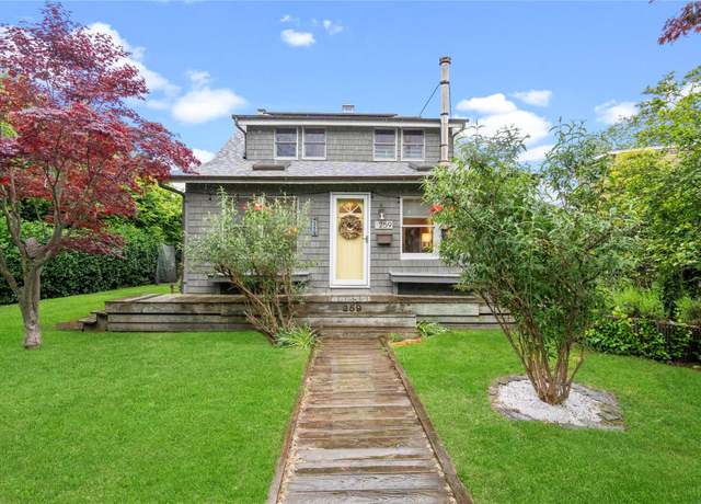 Property at 259 Foster Ave, Sayville, NY 11782, 3 beds, 1.5 baths