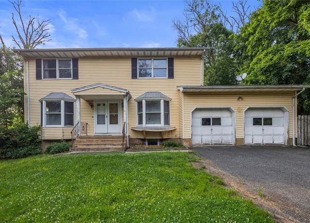 Property at 12 Gillis Ave, Nyack, NY 10960, 4 beds, 3.5 baths