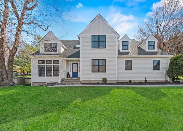 Property at 3080 Chen Ct, Yorktown Heights, NY 10598, 4 beds, 2.5 baths